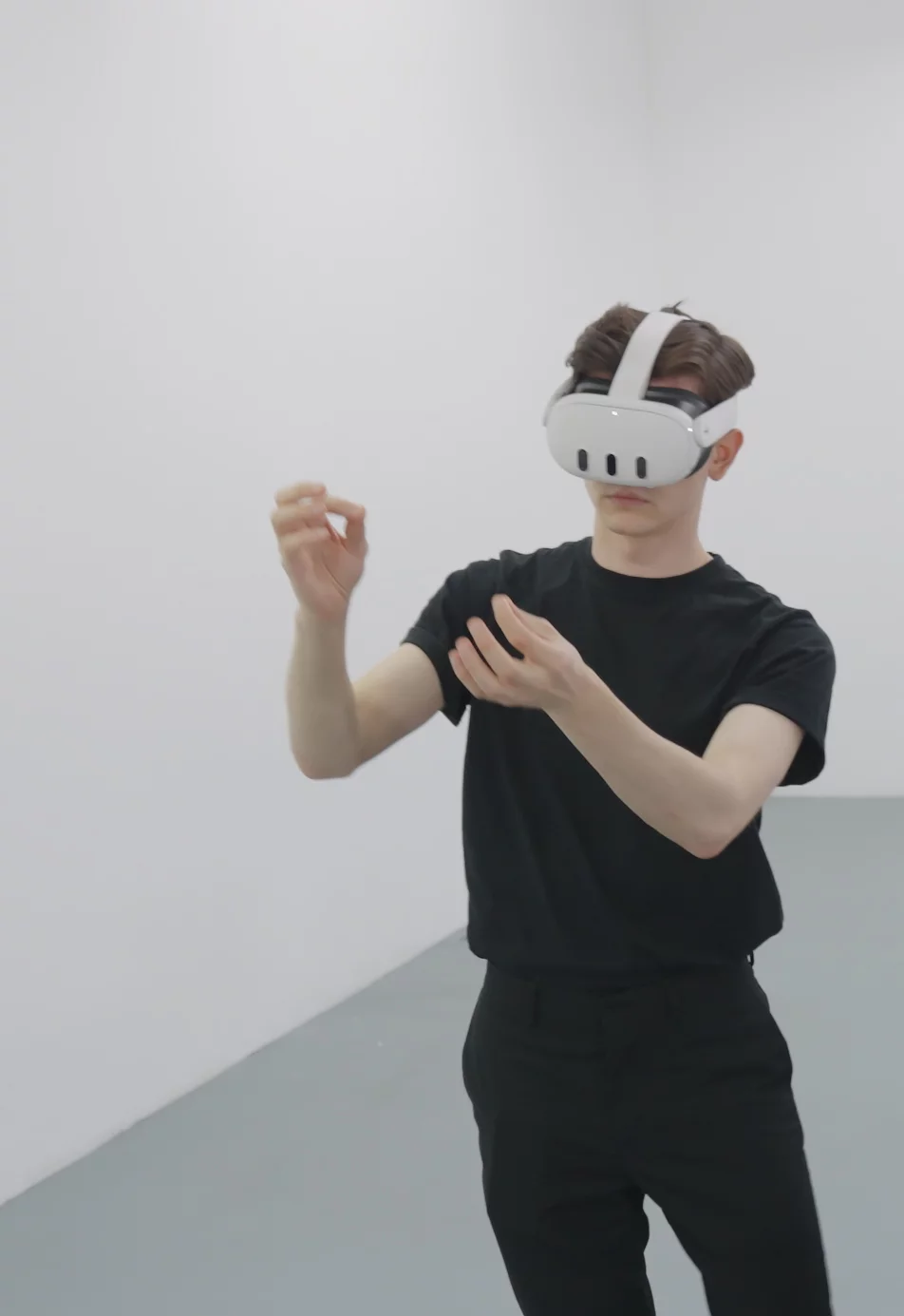 10-Elastique-Anomaly-2024-Three-Images-03